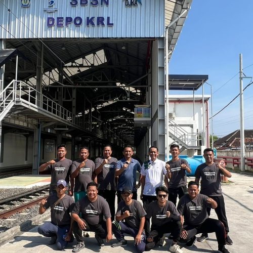 PERKUAT SOLIDITAS DALAM MENJALANKAN TUGAS, DEPO JEBRES LAKUKAN SABTU SEHAT